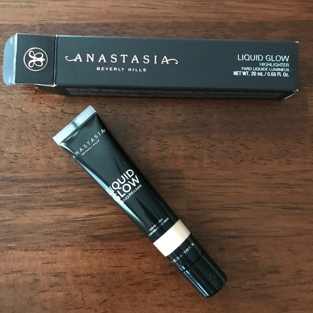 Anastasia Beverly Hills Liquid Glow - Perla